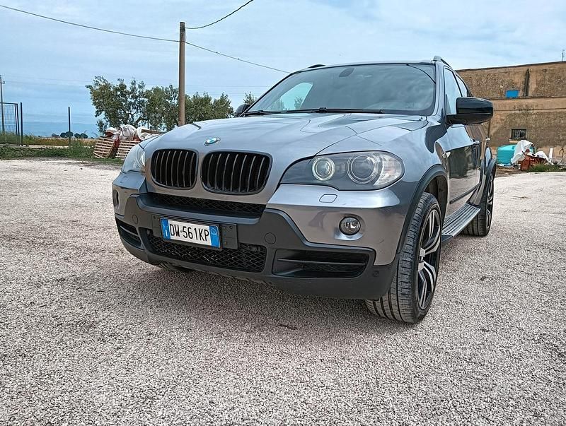 Usata BMW X5 272 CV (200 kW) 2009 Grigio SUV