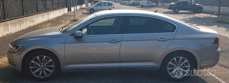 Usata VW Passat 150 CV (110 kW) 2016 Grigio Berlina