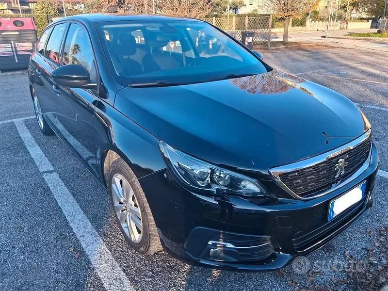 Usata Peugeot 308 SW Business-Line 131 CV (96 kW) 2018 Nero Station wagon