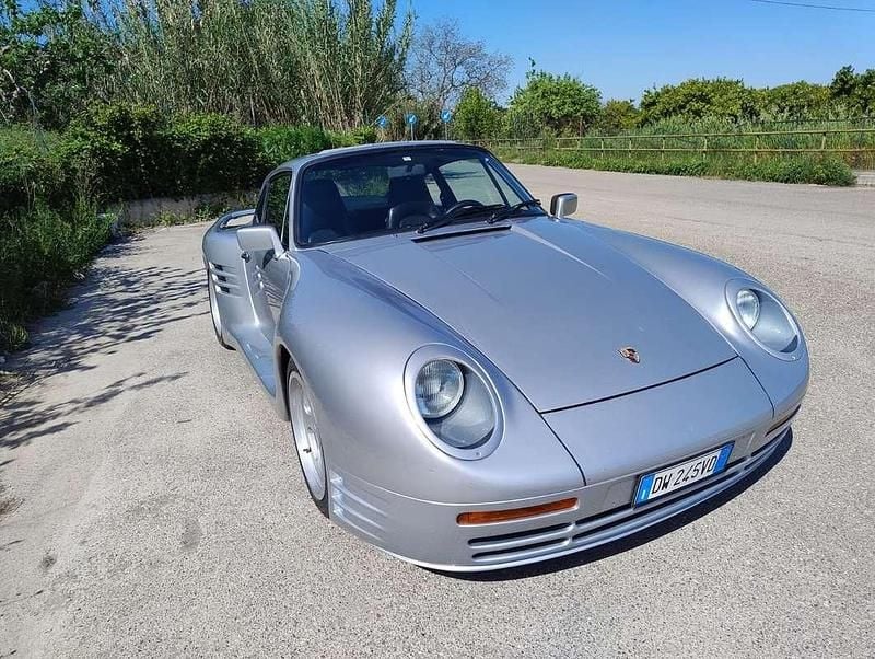 Usata Porsche 959 204 CV (150 kW) 1982 Argento Coupé