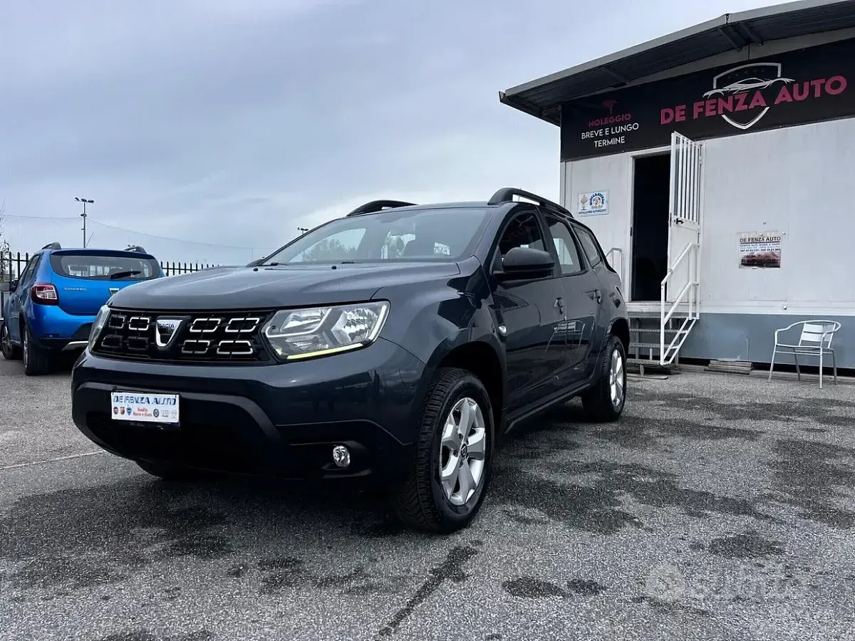 Usata Dacia Duster Comfort 109 CV (80 kW) 2019 Grigio SUV