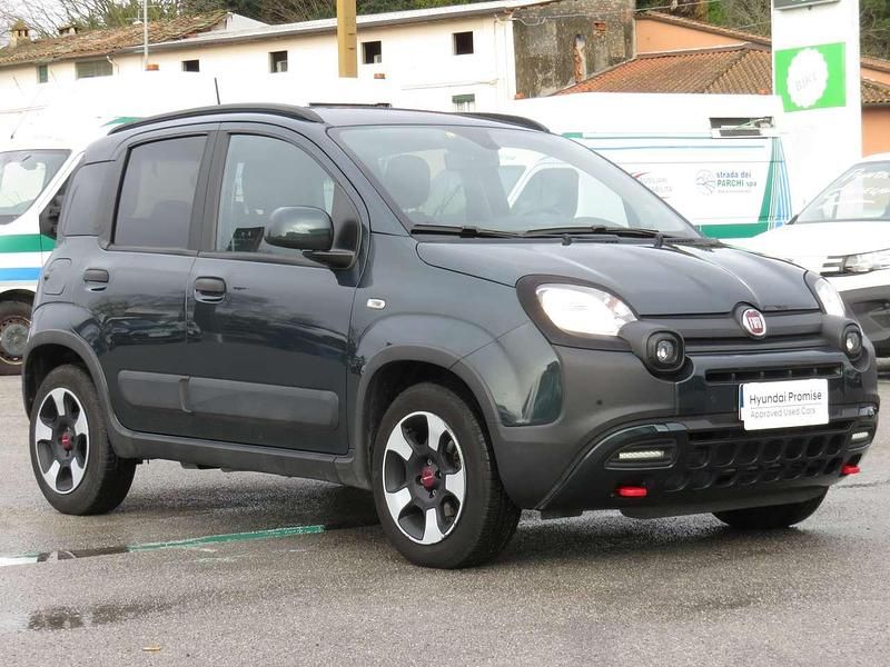 Usata Fiat Panda Cross Cross 69 CV (50 kW) 2024 Verde met. Utilitaria