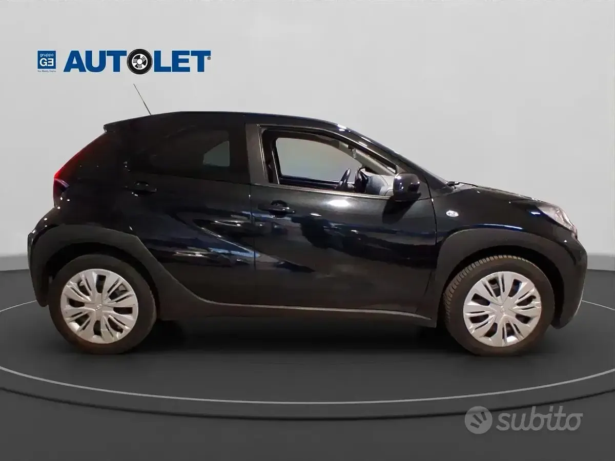 Usata Toyota Aygo X Active 72 CV (52 kW) 2022 Nero SUV