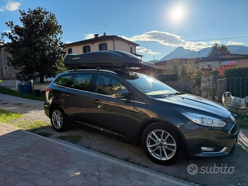 Usata Ford Focus Business Edition 120 CV (88 kW) 2017 Grigio Station wagon