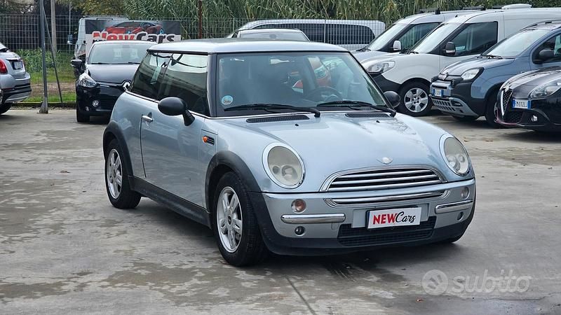 Usata Mini One D 75 CV (55 kW) 2004 Grigio Utilitaria