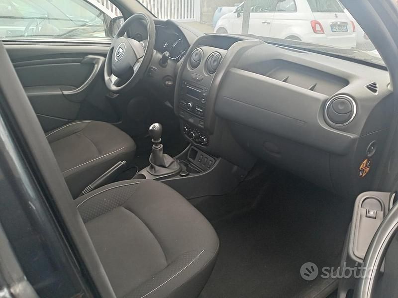 Usata Dacia Duster Urban Explorer 110 CV (80 kW) 2016 Grigio SUV