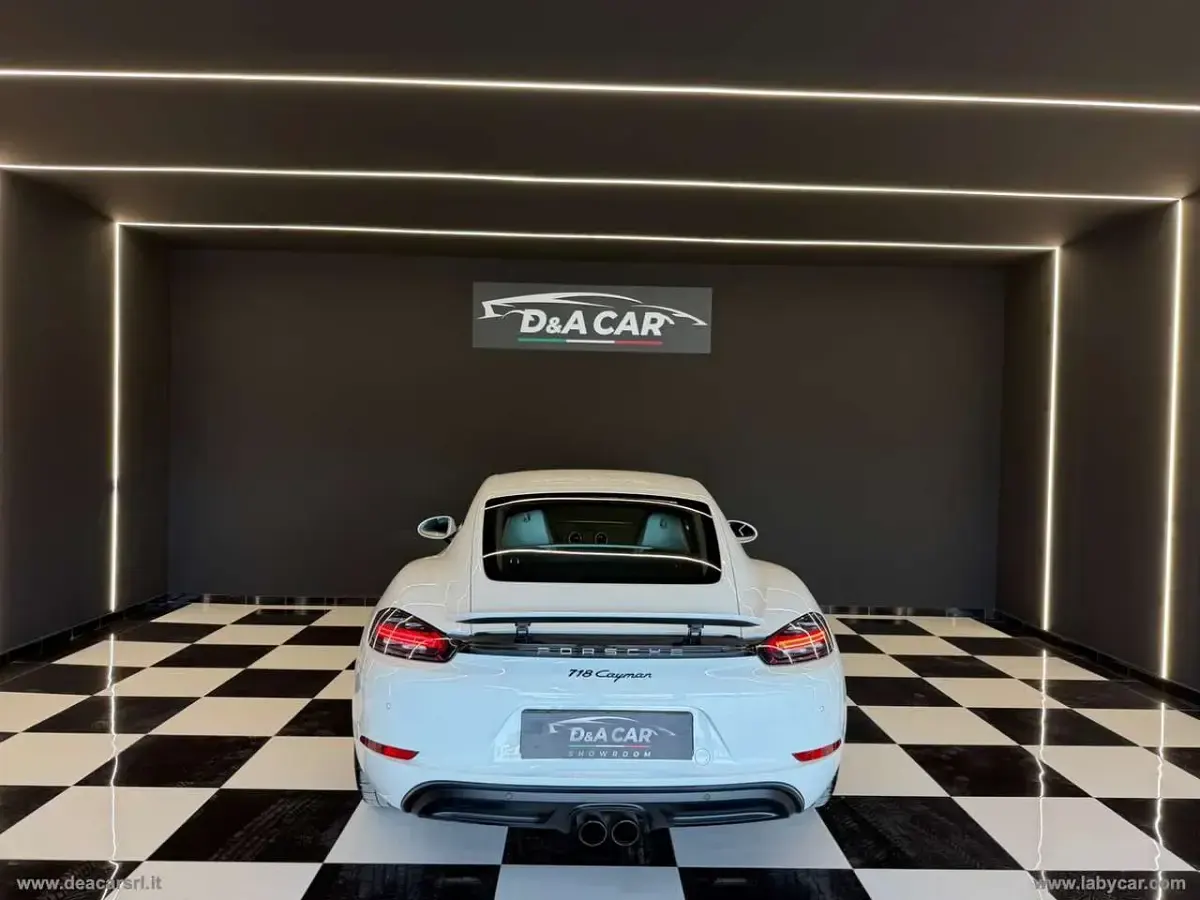 Usata Porsche Cayman 299 CV (219 kW) 2018 Bianco Coupé