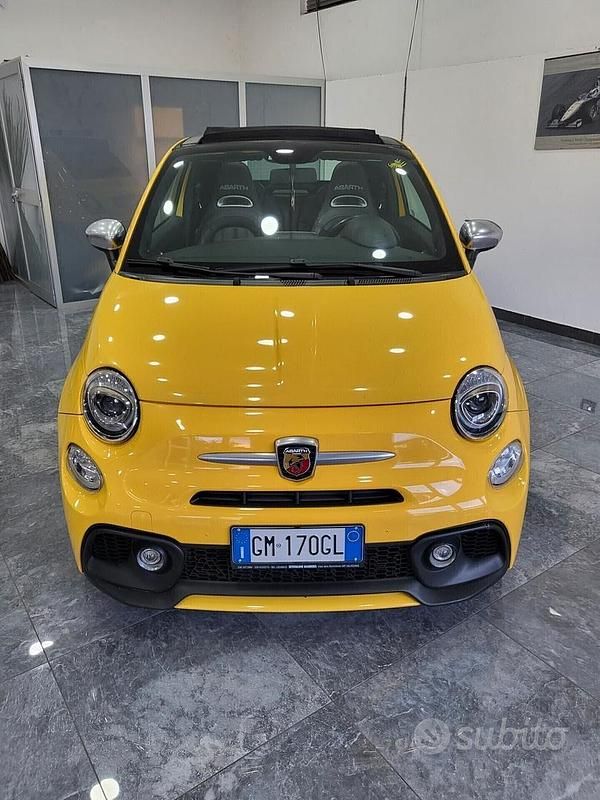 Usata Abarth 595 Turismo 165 CV (121 kW) 2017 Giallo Utilitaria