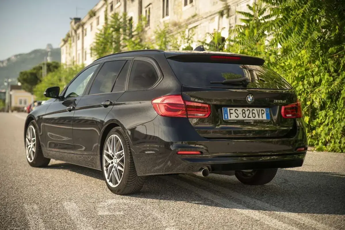 Usata BMW 318 150 CV (110 kW) 2018 Station wagon