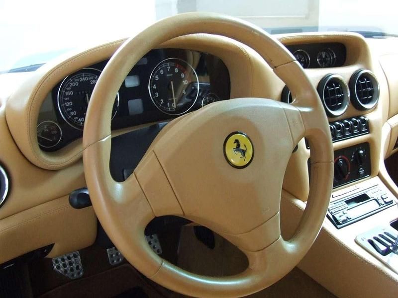 Usata Ferrari 550 485 CV (356 kW) 1997 Rosso Coupé