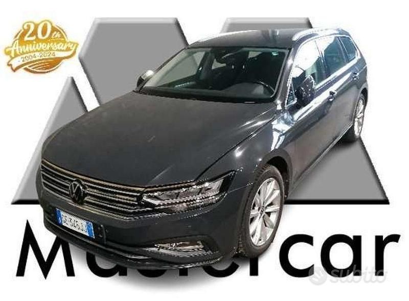 Grigio Usata 2021 VW Passat Business Station wagon | 15.500 € (Ottimo prezzo) - Immagine 1/4