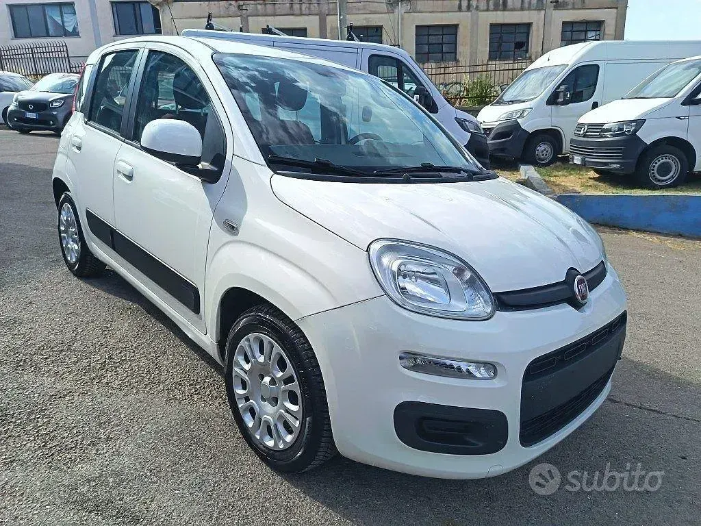 Usata Fiat Panda Easy 84 CV (61 kW) 2013 Bianco Utilitaria