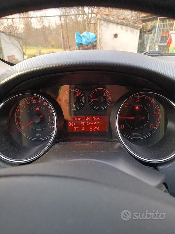 Usata Fiat Bravo Emotion 120 CV (88 kW) 2010 Grigio Utilitaria