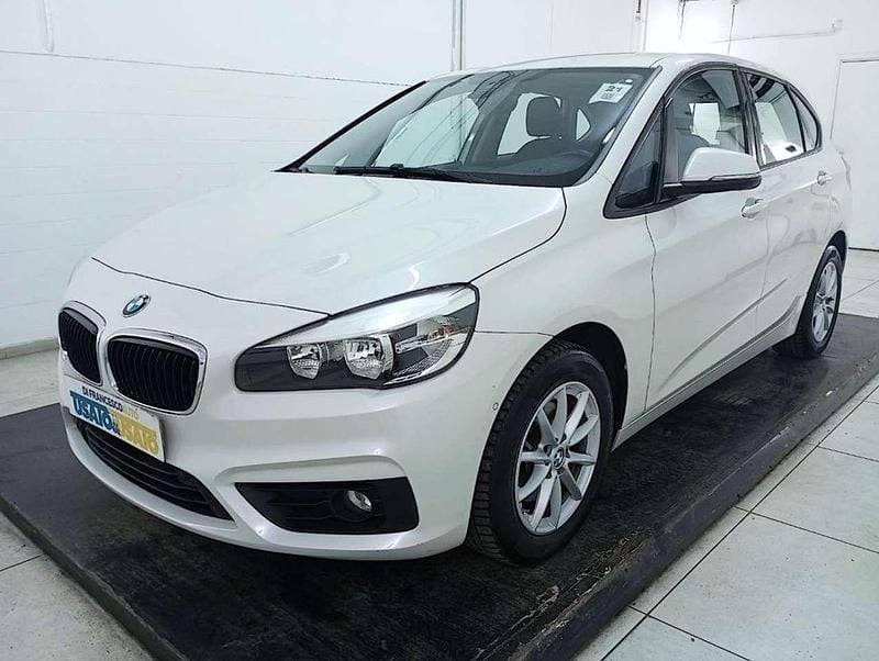 Usata BMW 216 Active Tourer Comfort Edition 116 CV (85 kW) 2017 Bianco metallizzato Monovolume