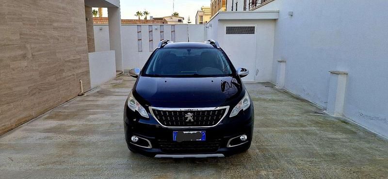 Usata Peugeot 2008 Allure 99 CV (72 kW) 2017 SUV