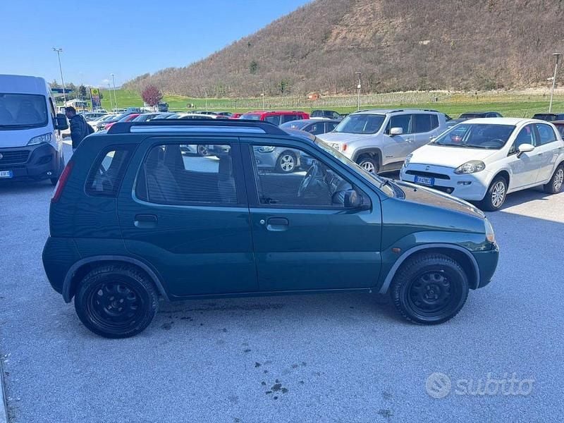 Usata Suzuki Ignis GL 83 CV (61 kW) 2001 Verde Utilitaria