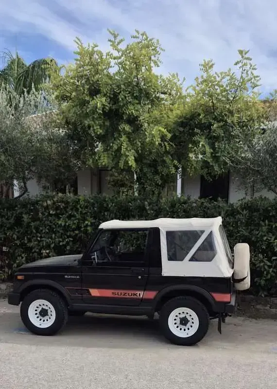 Usata Suzuki Samurai 45 CV (33 kW) 1986 Nero SUV
