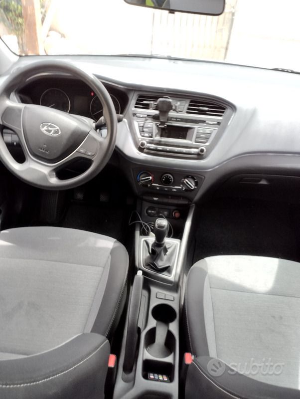 Usata Hyundai i20 84 CV (61 kW) 2016 Utilitaria
