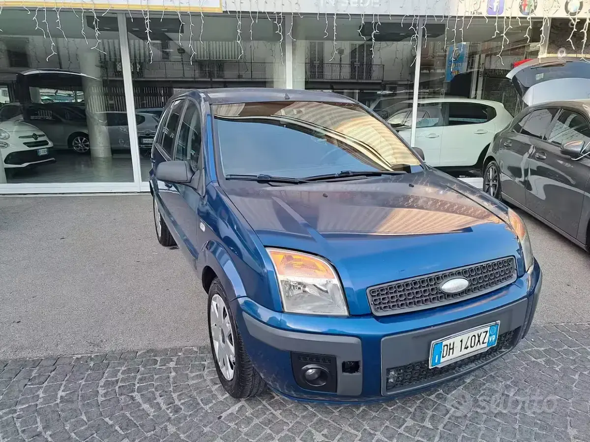 Usata Ford Fusion Collection 68 CV (50 kW) 2007 Utilitaria