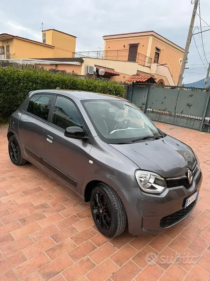 Usata Renault Twingo 69 CV (50 kW) 2023 Grigio Utilitaria
