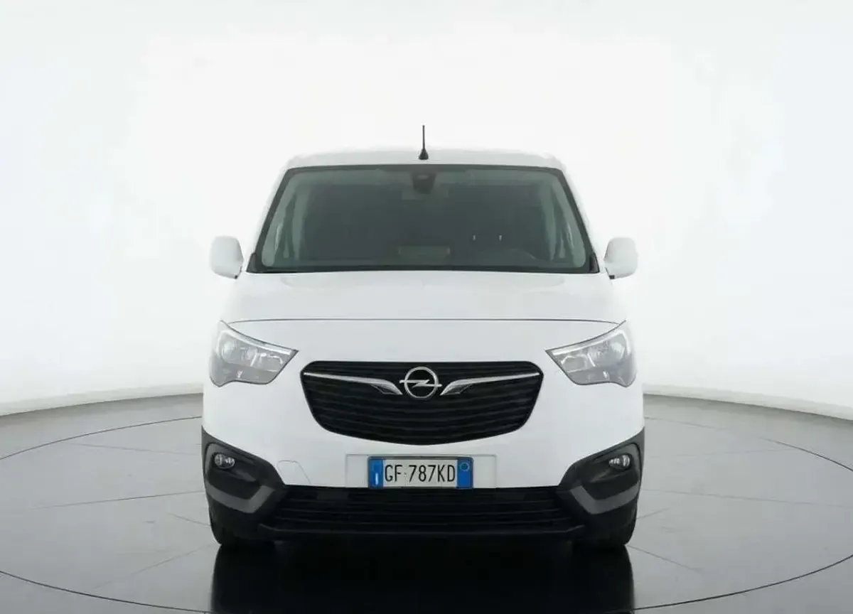 Usata Opel Combo Edition 101 CV (74 kW) 2021 Bianco Monovolume