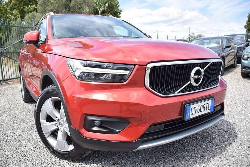 Usata Volvo XC40 Business Edition 150 CV (110 kW) 2020 Rosso SUV