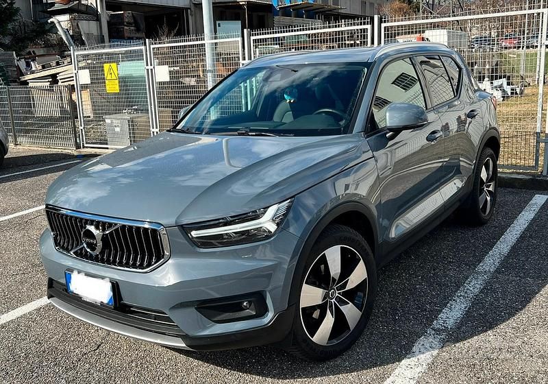 Usata Volvo XC40 Inscription 163 CV (119 kW) 2020 Grigio SUV