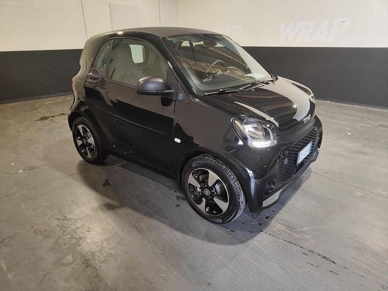 Usata Smart ForTwo Coupé Passion 41 kW (56 CV) 2020 Nero Utilitaria