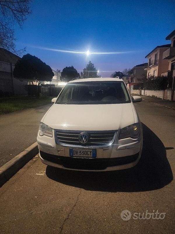 Usata VW Touran 2009 Bianco Monovolume