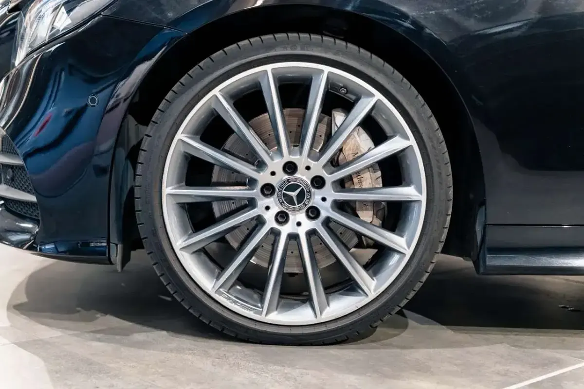 Usata Mercedes E450 AMG line 367 CV (269 kW) 2019 Nero Cabrio