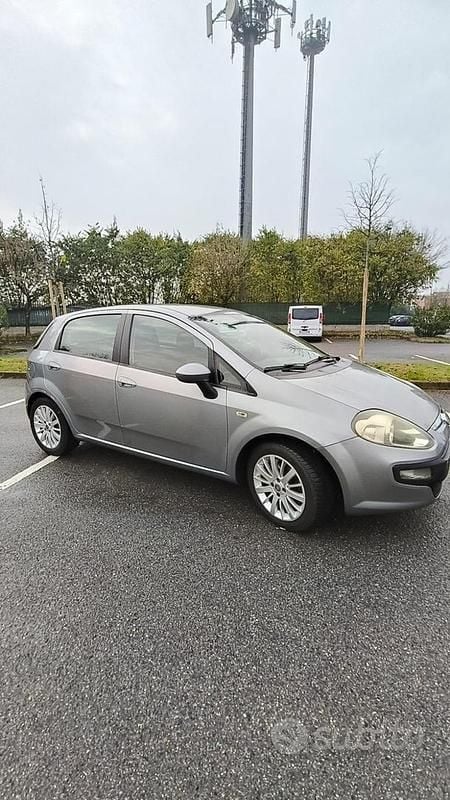 Usata Fiat Punto Evo 90 CV (66 kW) 2010 Grigio Utilitaria