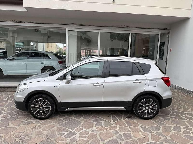 Usata Suzuki SX4 120 CV (88 kW) 2015 Argento SUV