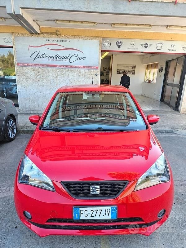 Usata Seat Mii Chic 60 CV (44 kW) 2017 Rosso Utilitaria
