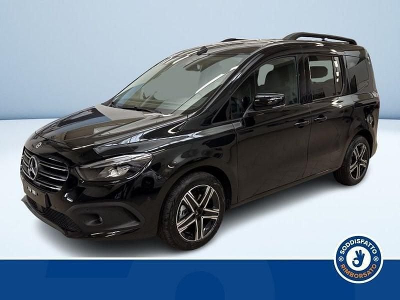 Usata Mercedes T180 115 CV (84 kW) 2025 Nero Monovolume