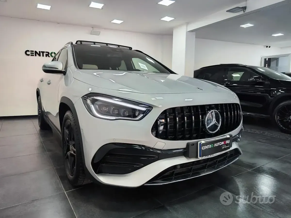 Usata Mercedes GLA200 Premium 150 CV (110 kW) 2023 Grigio SUV