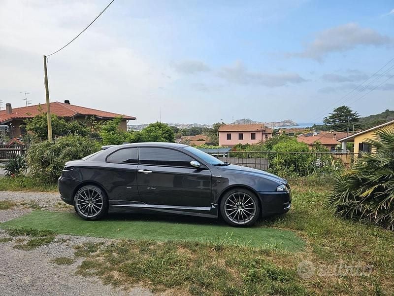 Usata Alfa Romeo GT 150 CV (110 kW) 2005 Nero Coupé