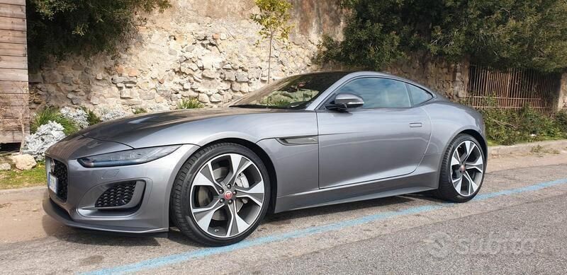 Usata Jaguar F-Type 300 CV (220 kW) 2020 Grigio Coupé