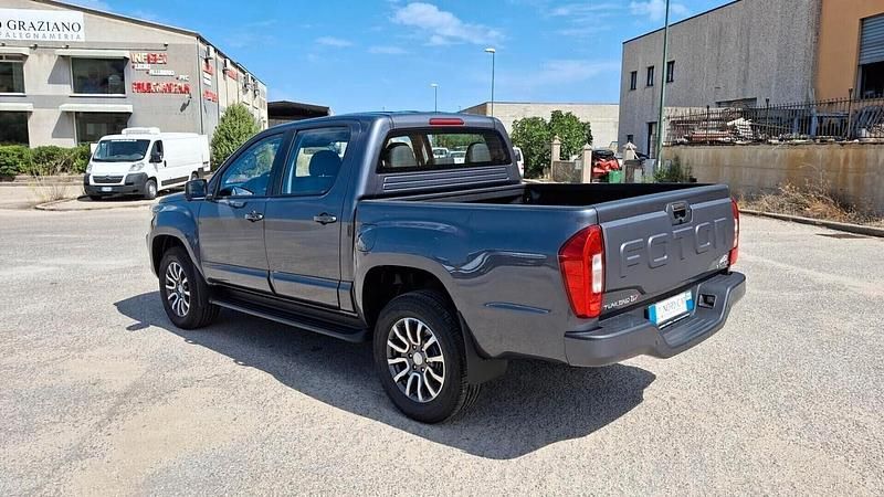 Usata Foton Tunland G7 161 CV (118 kW) 2024 Grigio Pick-up