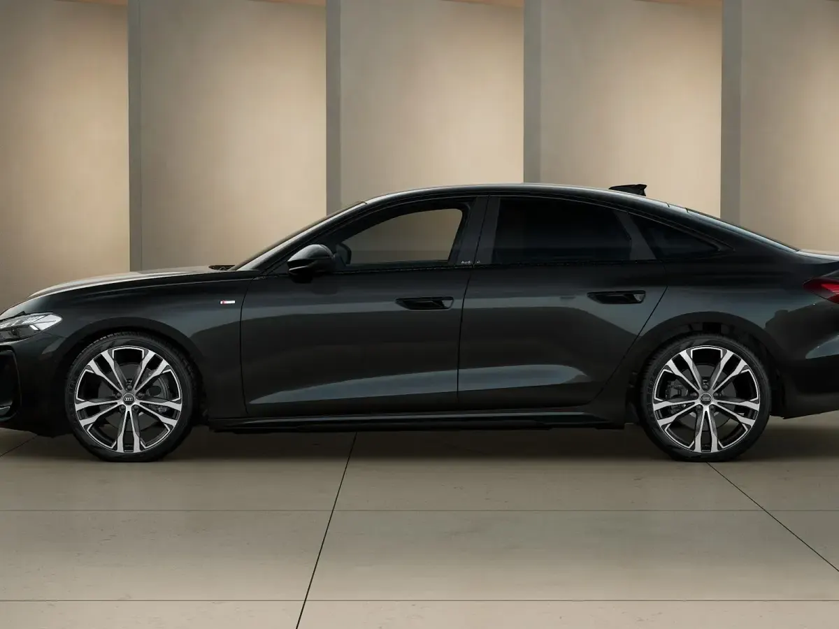 Nuova Audi A5 S-Line 204 CV (150 kW) 2026 Nero mito metallizzato Berlina