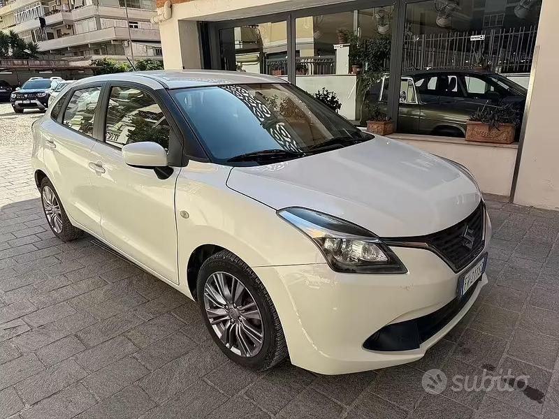 Usata Suzuki Baleno 90 CV (66 kW) 2019 Bianco Utilitaria
