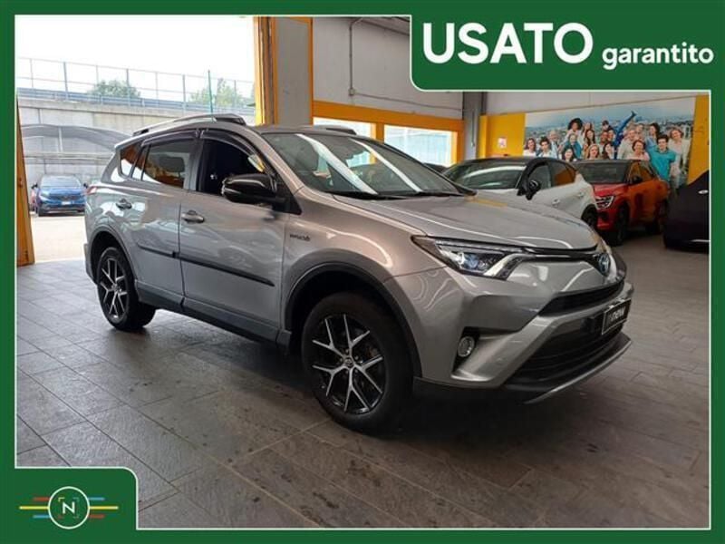 Grigio Usata 2017 Toyota RAV4 Hybrid Style SUV | 18.740 € (Buon prezzo) - Immagine 1/4