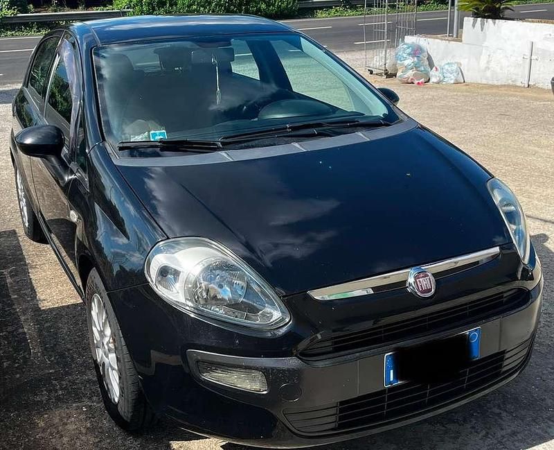 Usata Fiat Punto Evo Emotion 95 CV (69 kW) 2011 Utilitaria