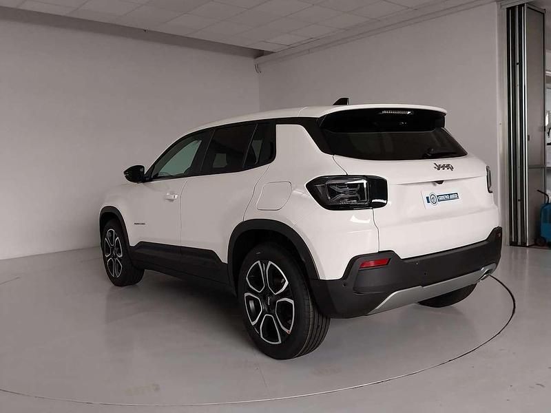 Nuova Jeep Avenger Summit 101 CV (74 kW) 2025 Snow bianco SUV