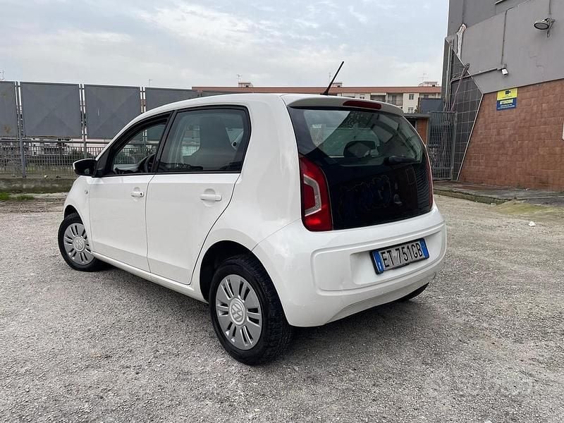 Usata VW up! Move 67 CV (49 kW) 2014 Bianco Utilitaria