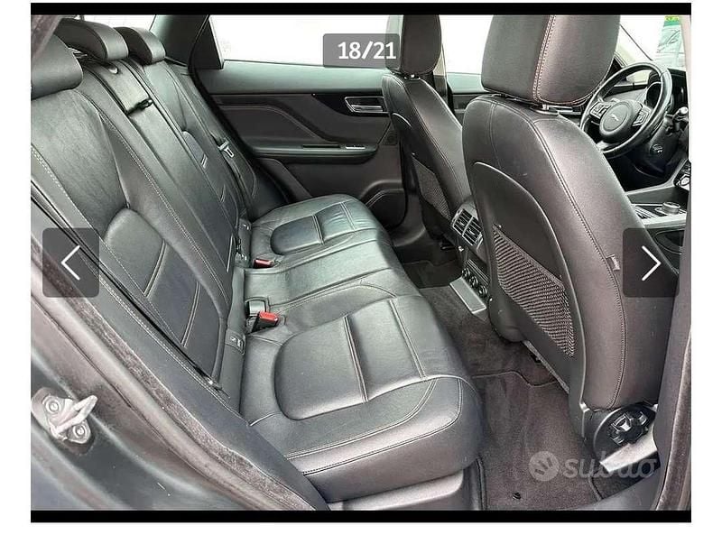 Usata Jaguar F-Pace Portfolio 179 CV (131 kW) 2016 Nero SUV