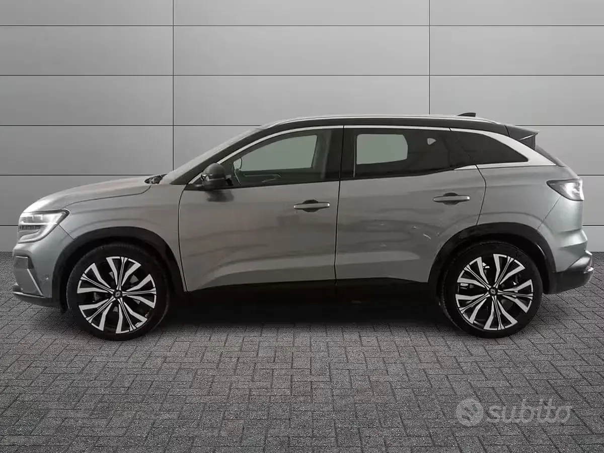 Usata Renault Austral Techno Esprit Alpine 131 CV (96 kW) 2023 Grigio SUV
