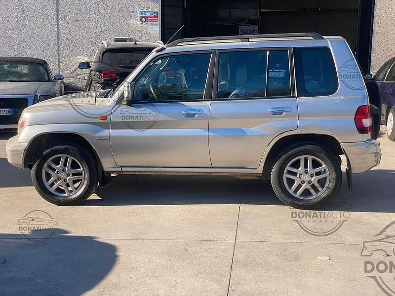 Usata Mitsubishi Pajero 114 CV (83 kW) 2003 Argento SUV