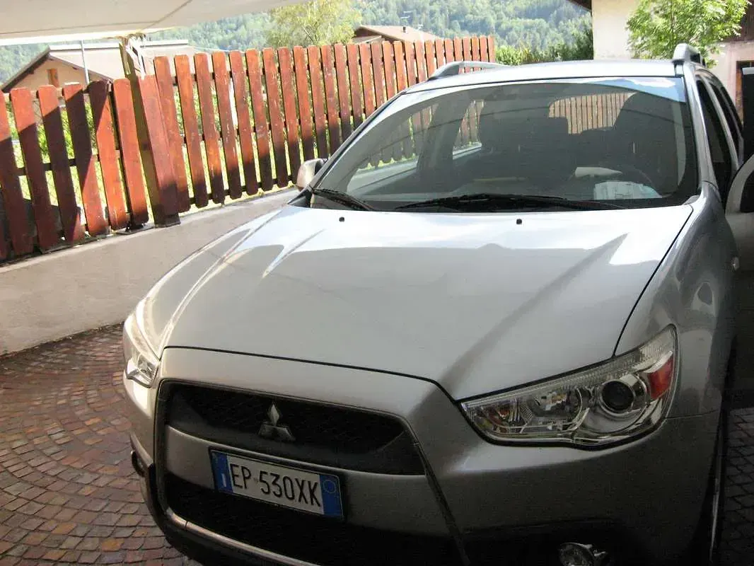 Usata Mitsubishi ASX Invite 150 CV (110 kW) 2013 Argento SUV