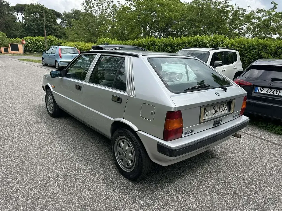 Usata Lancia Delta 77 CV (56 kW) 1988 Other Utilitaria