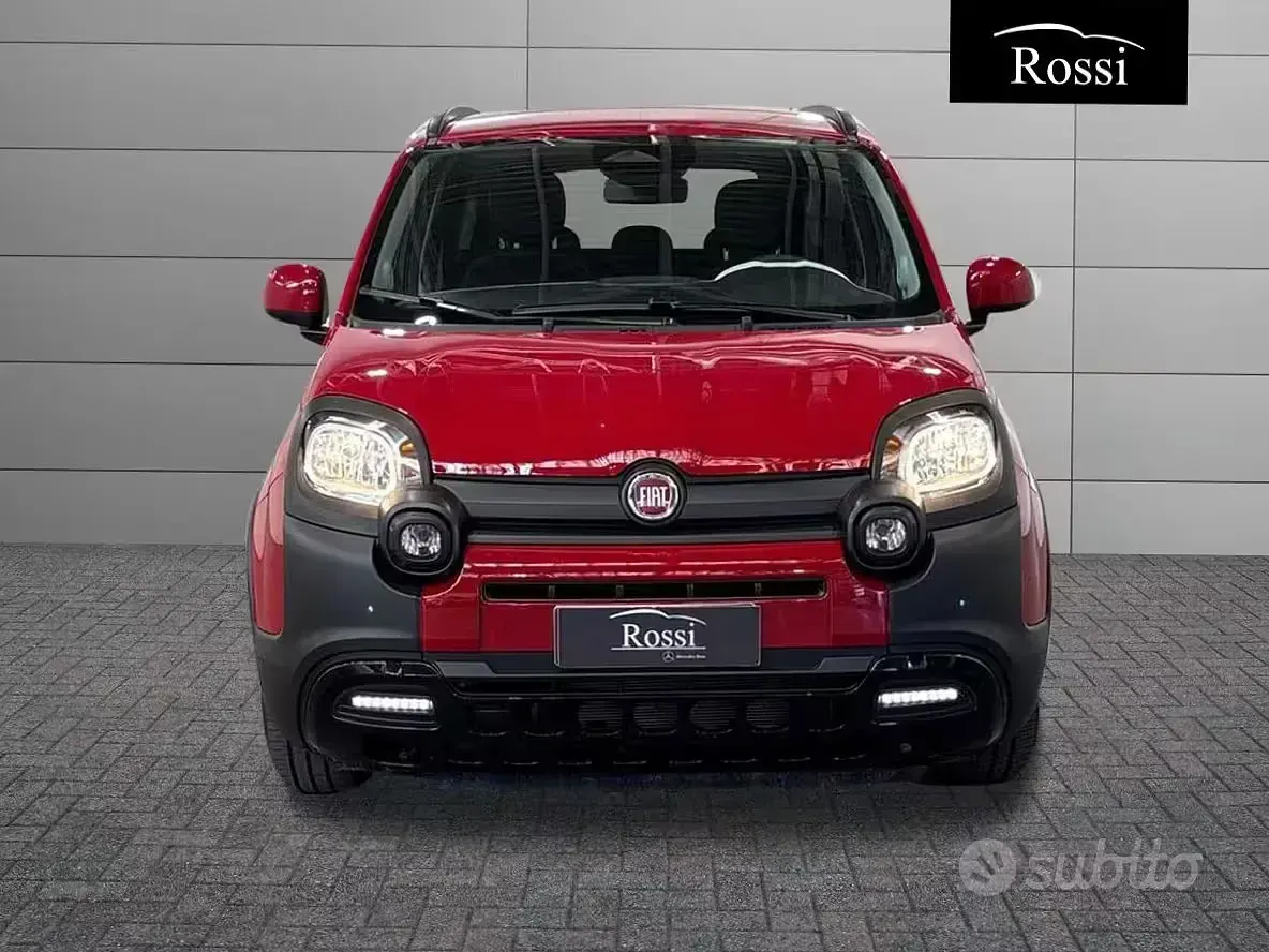 Usata Fiat Panda Cross Cross 70 CV (51 kW) 2025 Rosso alfa Utilitaria